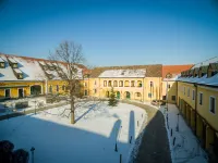 Hotel Althof Retz Отели в г. 