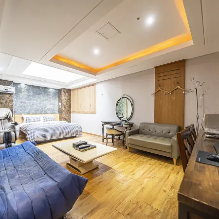 Argo Hotel Отели рядом с достопримечательностью «Олимпийский музей»