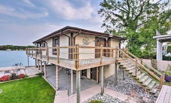 Riverfront Algonac Home w/ Shared Backyard! - Housity