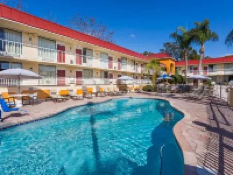 Days Inn & Suites by Wyndham Port Richey Hotels in Pasco County