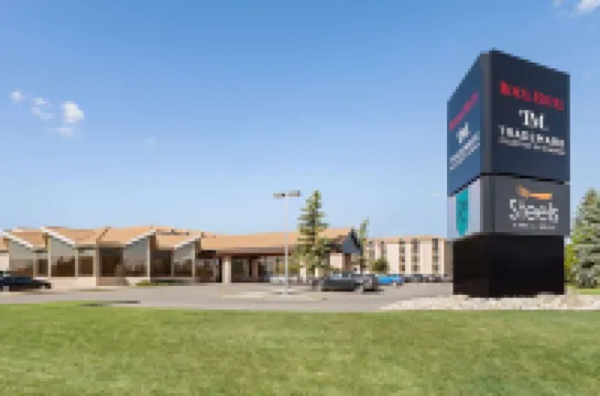 Royal Hotel West Edmonton, Trademark Collection by Wyndham