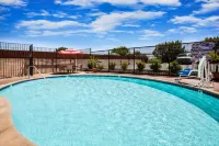 Days Inn & Suites by Wyndham Antioch Hotels in Pittsburg
