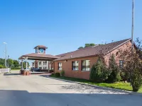 Motel 6 Waterloo, IA - Crossroads Mall - Cedar Falls Hotels in Waterloo