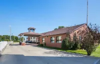 Motel 6 Waterloo, IA - Crossroads Mall - Cedar Falls Các khách sạn ở Waterloo