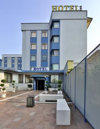 Best Western Plus Soave Hotel Отели в г. Соаве