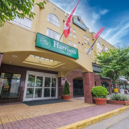 Harrison Lake Hotel