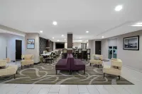 La Quinta Inn & Suites by Wyndham Knoxville North I-75 Hotels in Powell