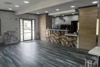 Super 8 by Wyndham Pasadena