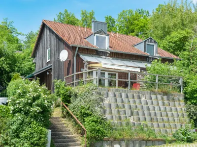 Schlossberg Hotels near Wolframslinde