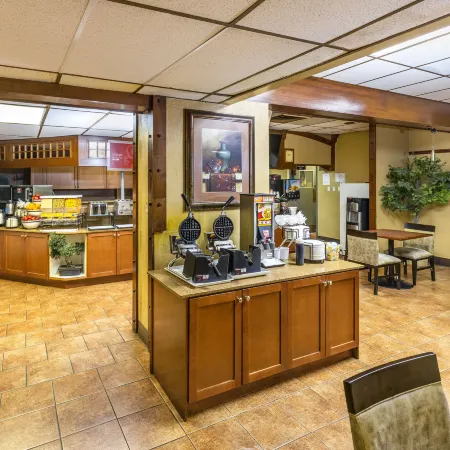 Comfort Inn & Suites