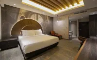 Jamboo Kingdom Hotel & Resort