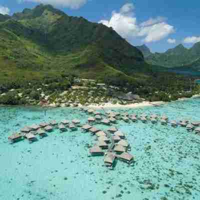 Hilton Moorea Lagoon Resort and Spa Hotel Exterior