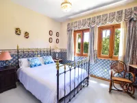 Can Joan Hotels in Lloseta