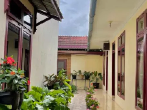 Sapo Karo Rest House Hoteles en Berastagi