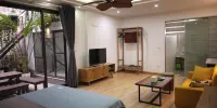 The Gallery Homestay - by Pegasy Group - Chambre Queen Avec Vue Sur Le Jardin