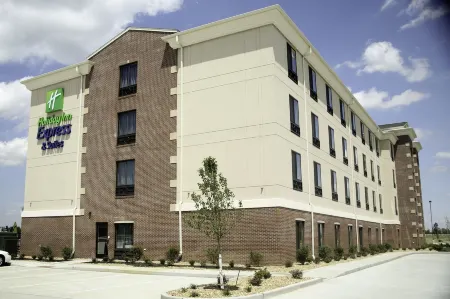 Holiday Inn Express & Suites MARION by IHG