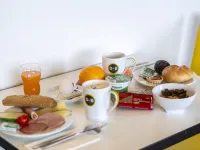B&B HOTEL Augsburg-Süd - Breakfast