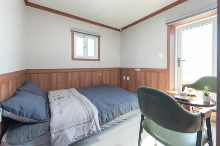 Seosan Island Pension Отели рядом с достопримечательностью «Beolcheon Auto Campground»