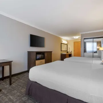 洛杉磯世界港貝斯特韋斯特酒店 鄰近愛荷華戰艦博物館的酒店