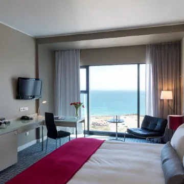 Radisson Blu Hotel, Port Elizabeth Отели рядом с достопримечательностью «Саммерстранд»