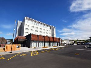 JetPark Auckland Airport Hotel