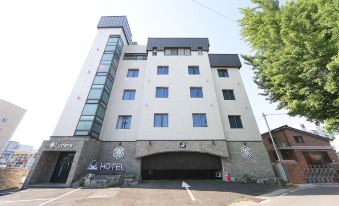 함안 HOTEL 루팡 로고