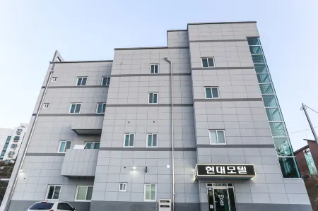Gangneung Hyundai Motel