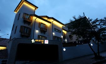 Gongju Evian Motel