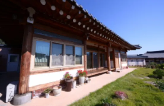 Suncheon Bay Hwangto Hanok Pension