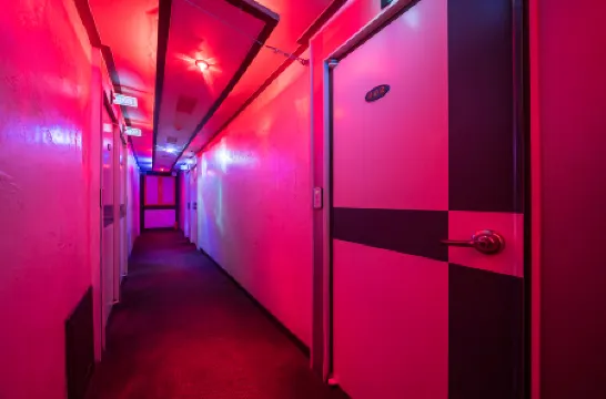 Incheon (Dongam) Renaissance Отели рядом с достопримечательностью «Juan Central Church»