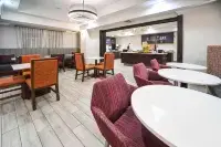 Hampton Inn Bryant - breakfast