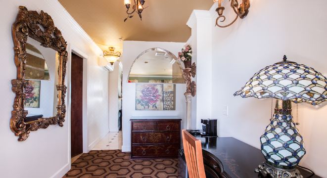 2. 노브 힐 호텔..