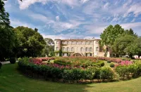Maison Volver Hotels in Fourques
