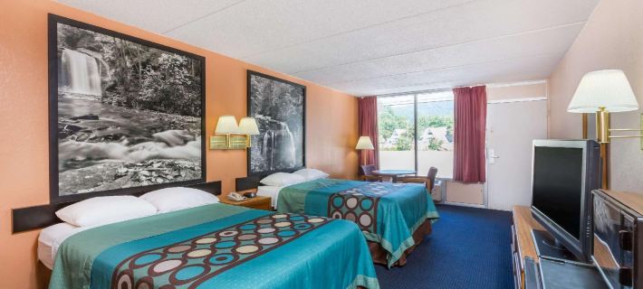 Super 8 by Wyndham Black Mountain Hotels in Buncombe County