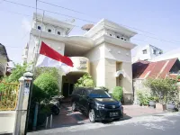 RedDoorz near Pantai Falajawa Kota Ternate Hotels in Ternate