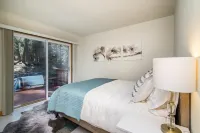 Golden Summit by AvantStay Stunning Secluded Cabin w Access to Tahoe Donner