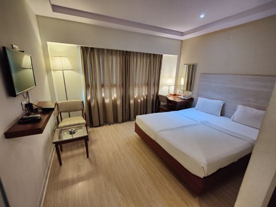 Hotel Rajmahal