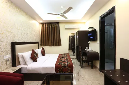 Hotel Kingston Park Near Ganga Ram Hospital - Free Parking