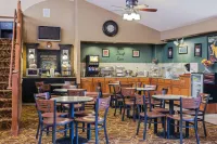 AmericInn by Wyndham Peoria - breakfast