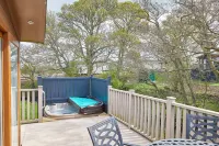 Host & Stay - Butterfly Lodge Hotels in Thirston