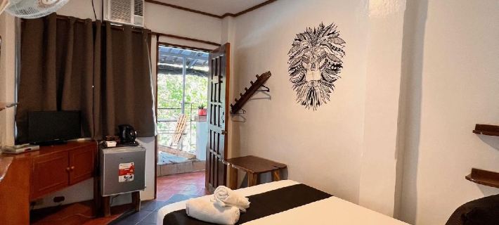 Harleys Pub and Hotel Hotels in Olongapo