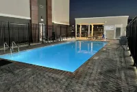 La Quinta Inn & Suites by Wyndham Sulphur (Lake Charles) - Rooftop Pools