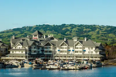 Sheraton Sonoma Wine Country Petaluma Hoteles cerca de Boardwalk Shopping Center