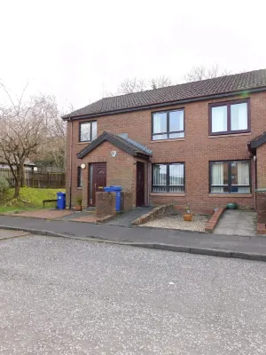 Two Bed Apt, on Quiet Cul-De-Sac, Fab Location