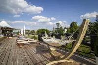 Botel Dunajský Pivovar Hotels in Okres Bratislava V