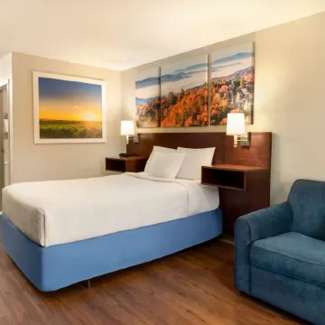 Days Inn by Wyndham Dillon