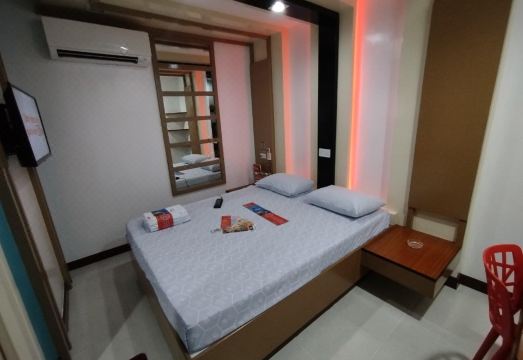 Hotel Sogo Timog Avenue 외관