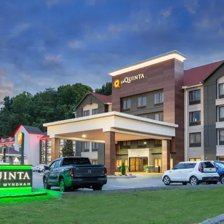 La Quinta Inn & Suites by Wyndham Pigeon Forge-Dollywood