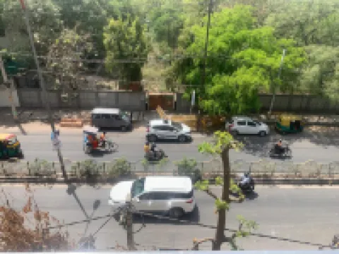 Qotel comfort Golden Saffron Hotels in North Delhi