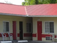 Red Carpet Inn Starke Hotels near Walgreens